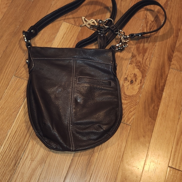 B MAKOWSKY BROWN PEBBLED WESTBORNE CROSSBODY LEATHER HANDBAG SHOULDER PURSE NICE - Picture 8 of 9